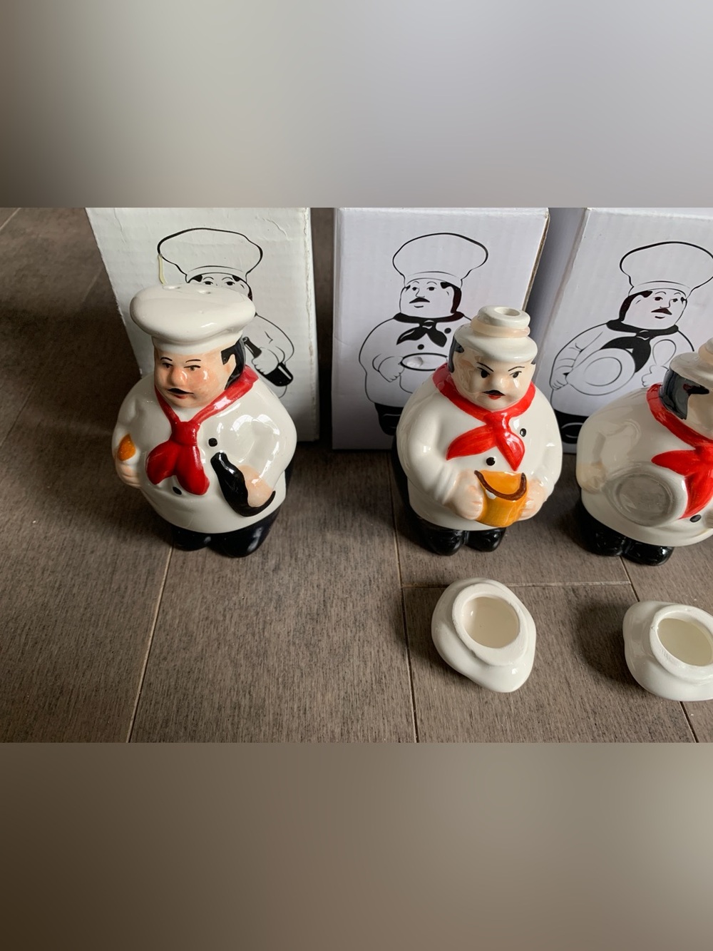 Vintage Reader’s Digest Ceramic Chef Spice Rack Set 6 Shakers Wall Rack - Picture 6 of 16